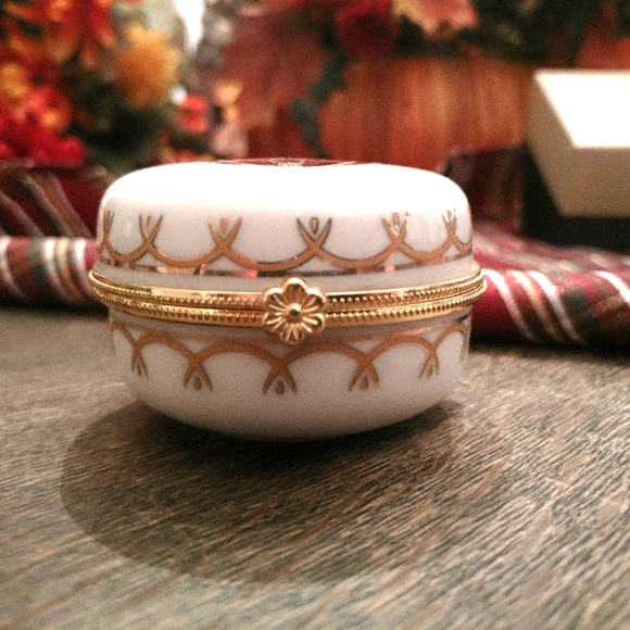 Romanov egg trinket box - Picture 1 of 4